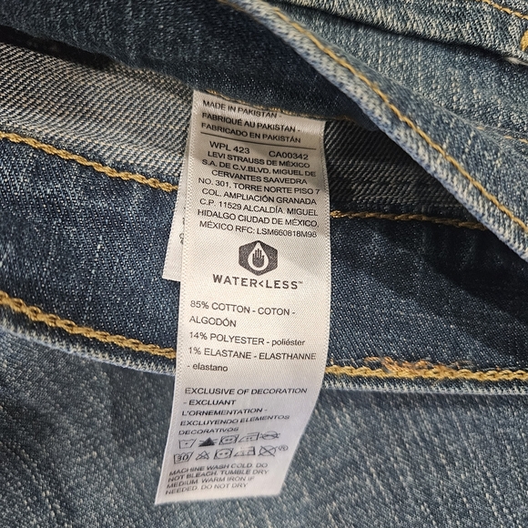 Levi's Signature Denim Jeans in Classic Blue, Straight Leg. Size 44 X 30 - Picture 3 of 4